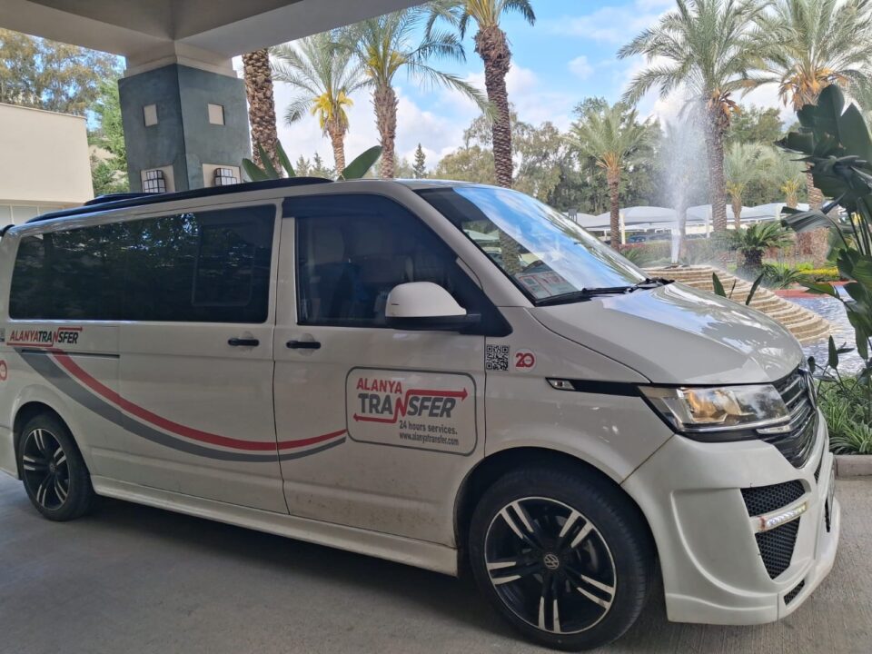 Premium belektransfer.com.tr Belek to Gazipaşa Airport Luxury Transfer Services for a First Class Travel Experience